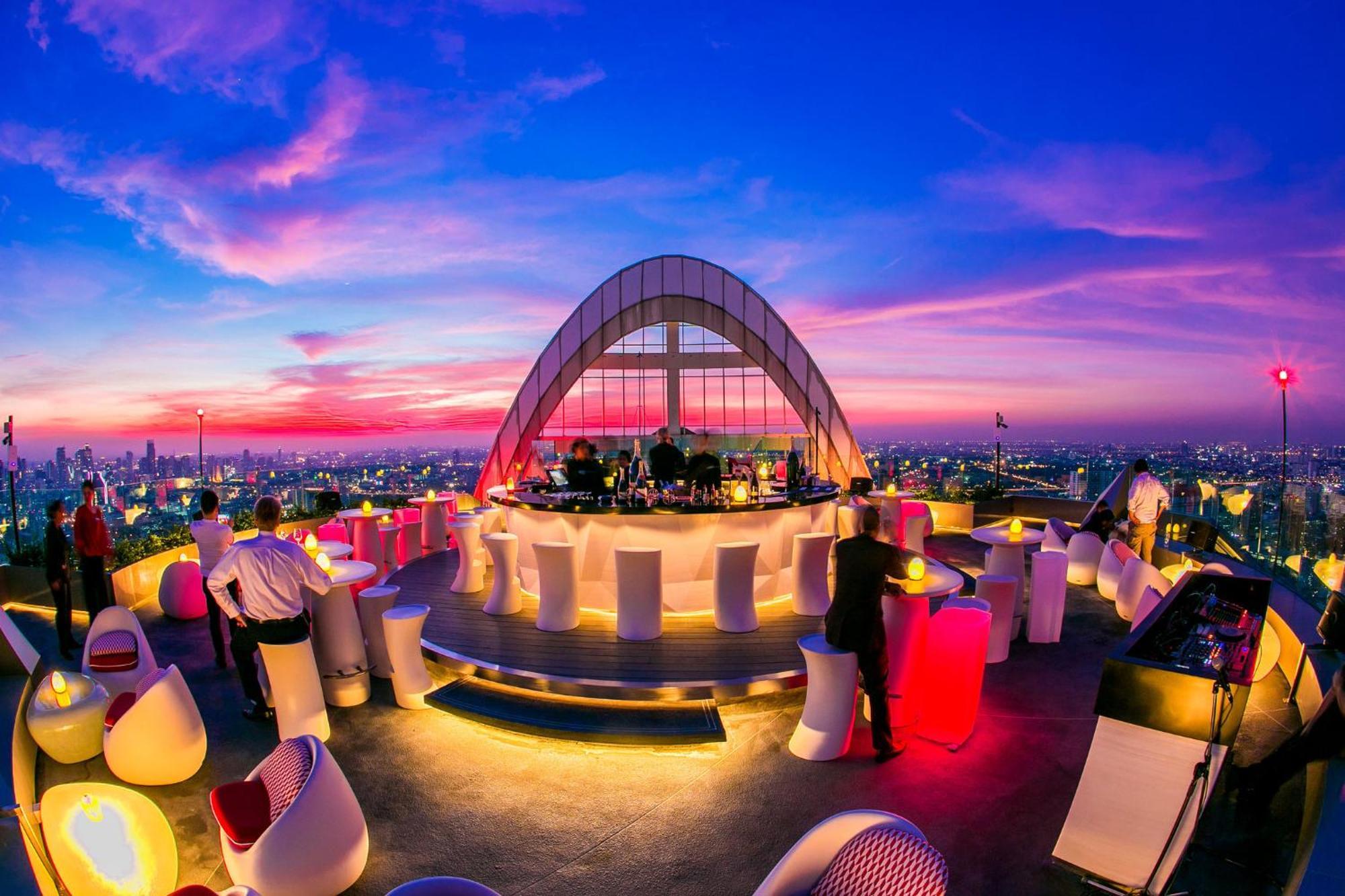 Centara Grand At Centralworld Banguecoque Exterior foto The Bar
